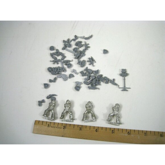 Vintage Warhammer Space Marine Miniatures Lot Unfinished Miniature Figures 1992 - Picture 4 of 8